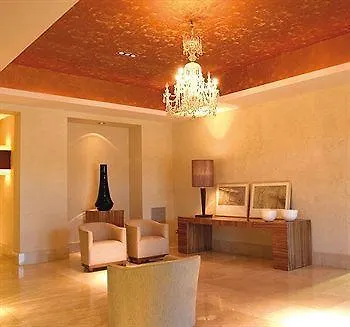 Hotell Cortes De León