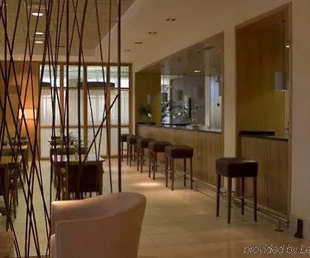 Hotell Cortes De León