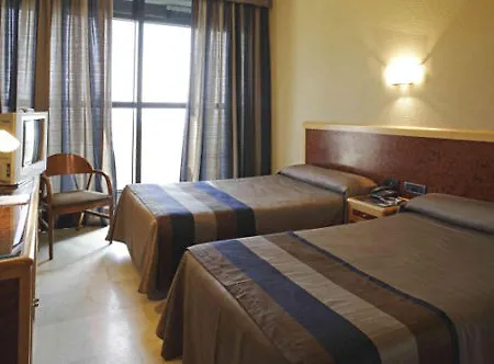 Hotell Cortes De 4*